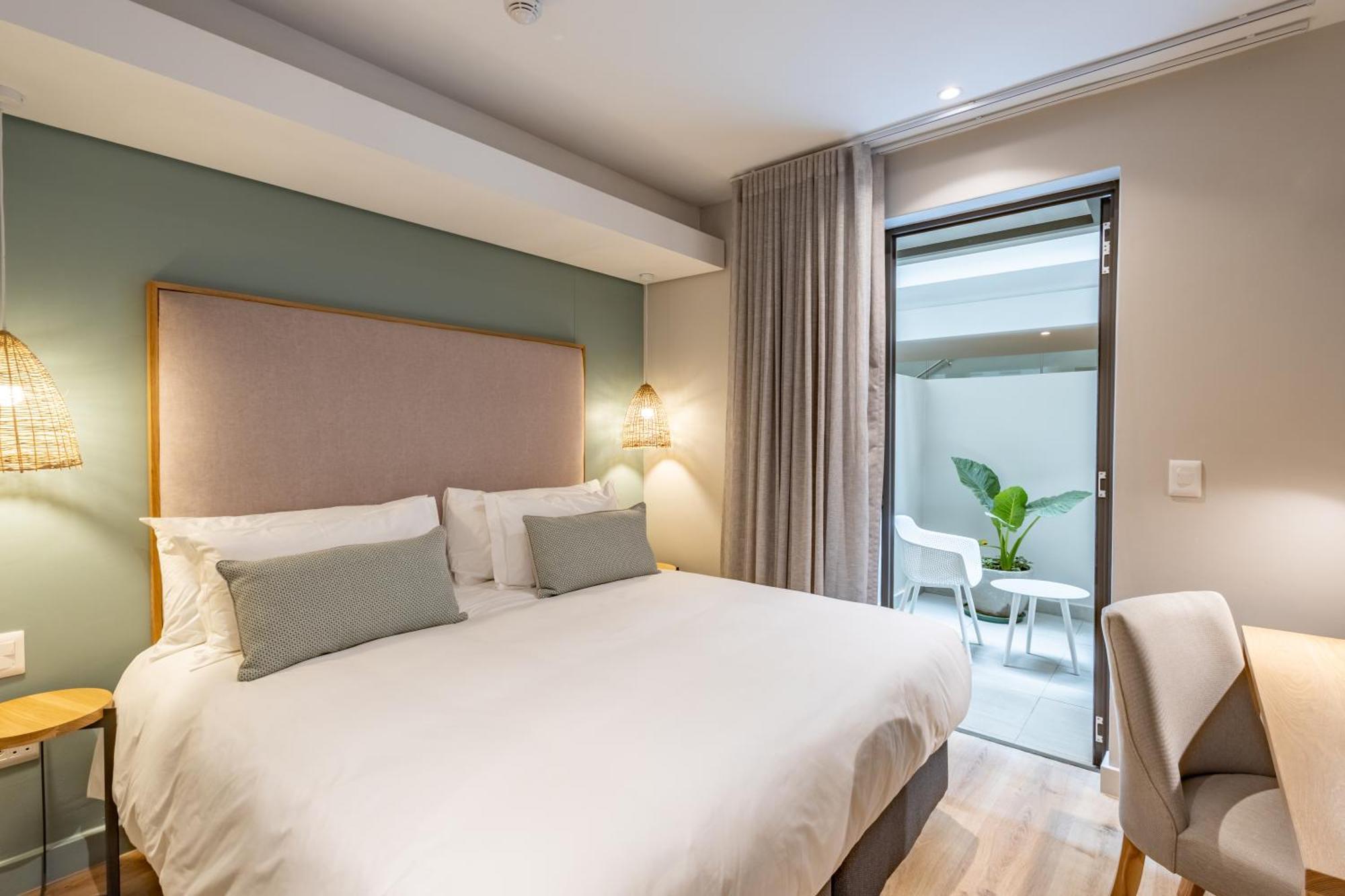 Plett Quarter Hotel - Lion Roars Hotels & Lodges Plettenberg Bay Esterno foto