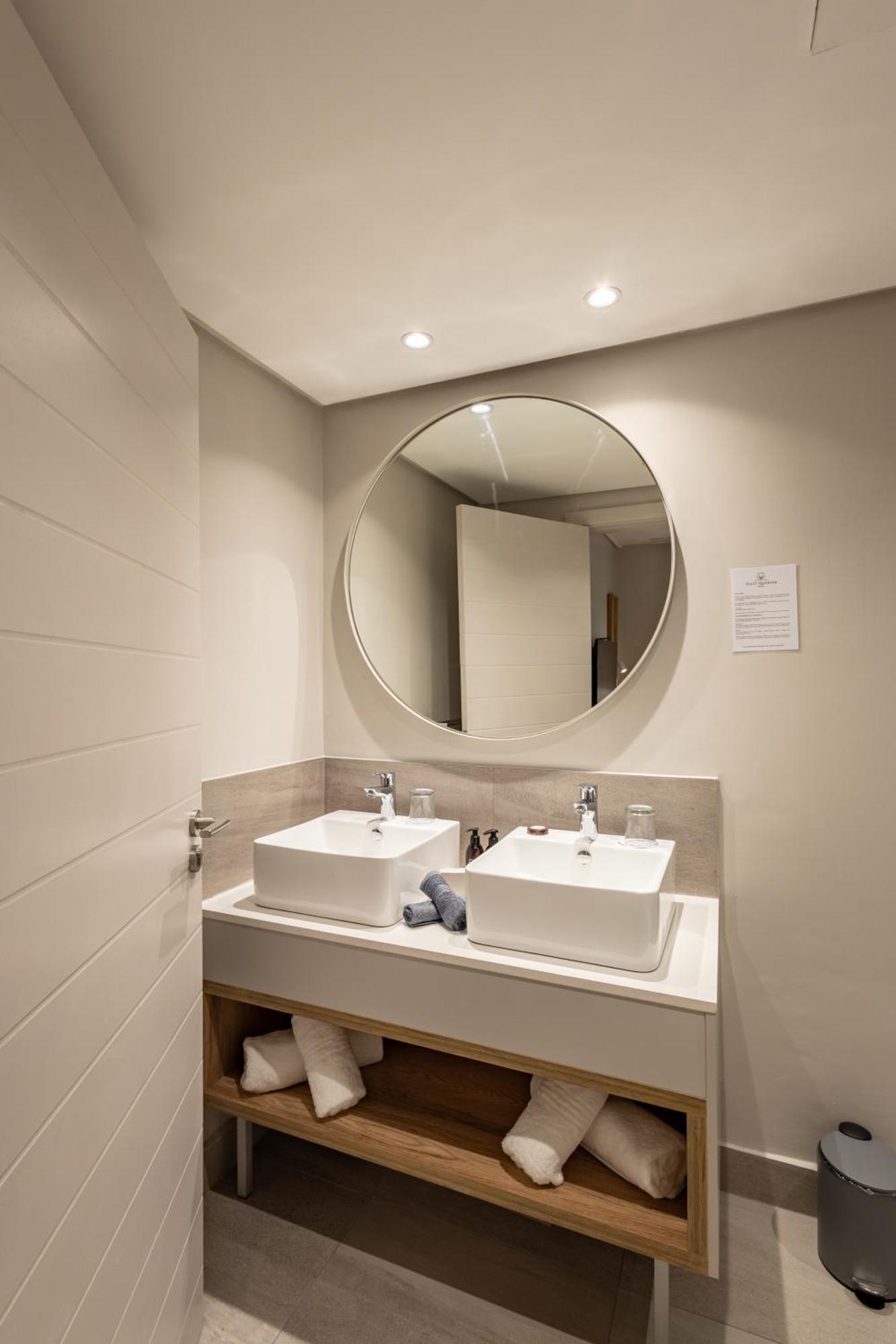 Plett Quarter Hotel - Lion Roars Hotels & Lodges Plettenberg Bay Esterno foto