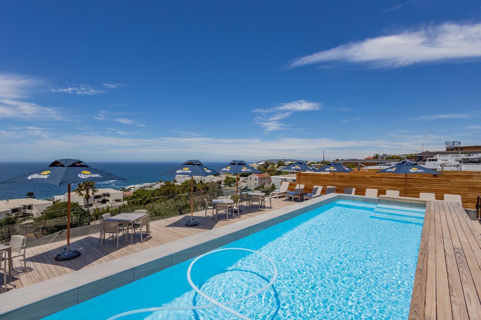 Plett Quarter Hotel - Lion Roars Hotels & Lodges Plettenberg Bay Esterno foto